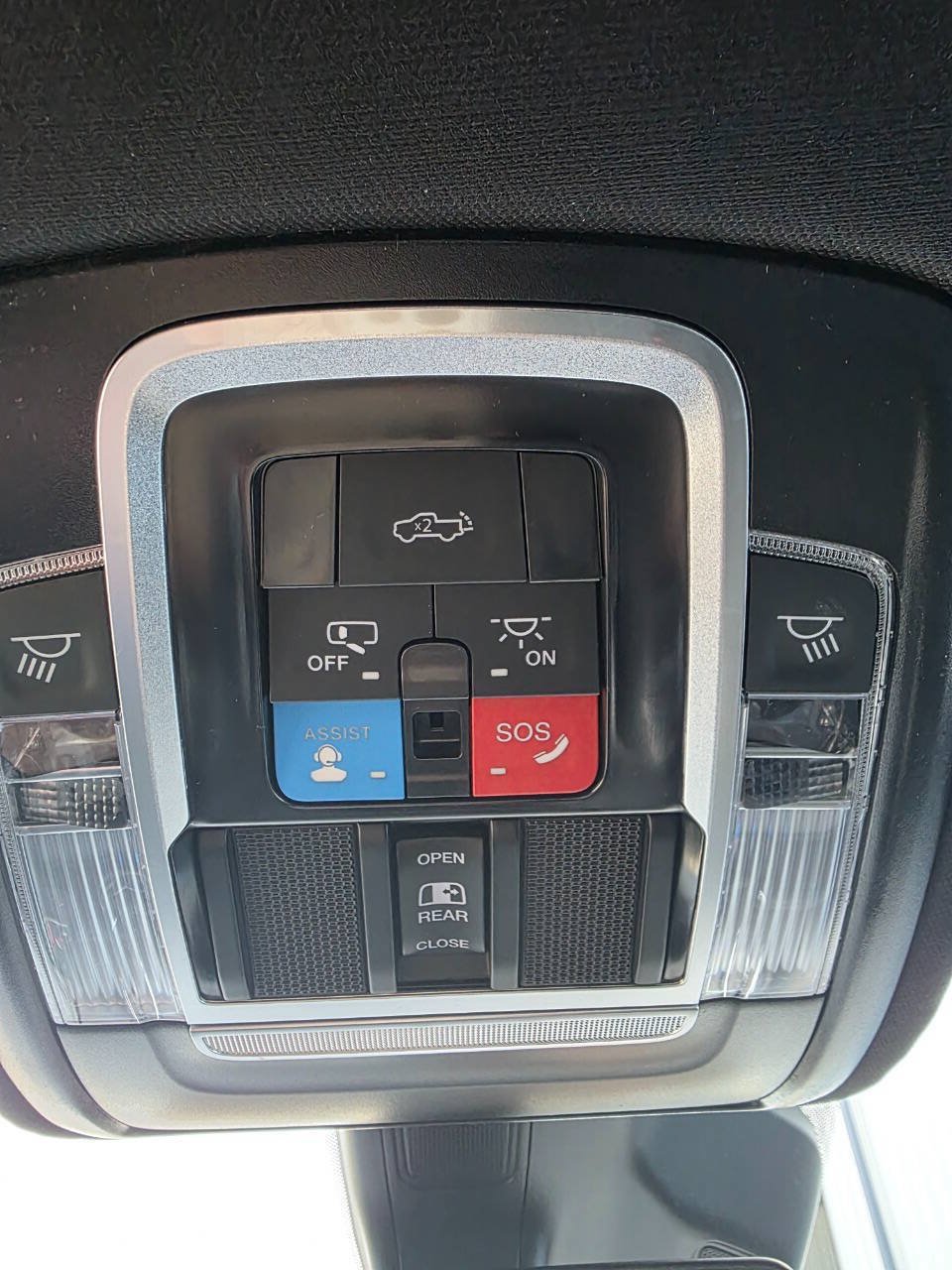 New 2027 RAM 1500 Laramie AWD/4WD image 19