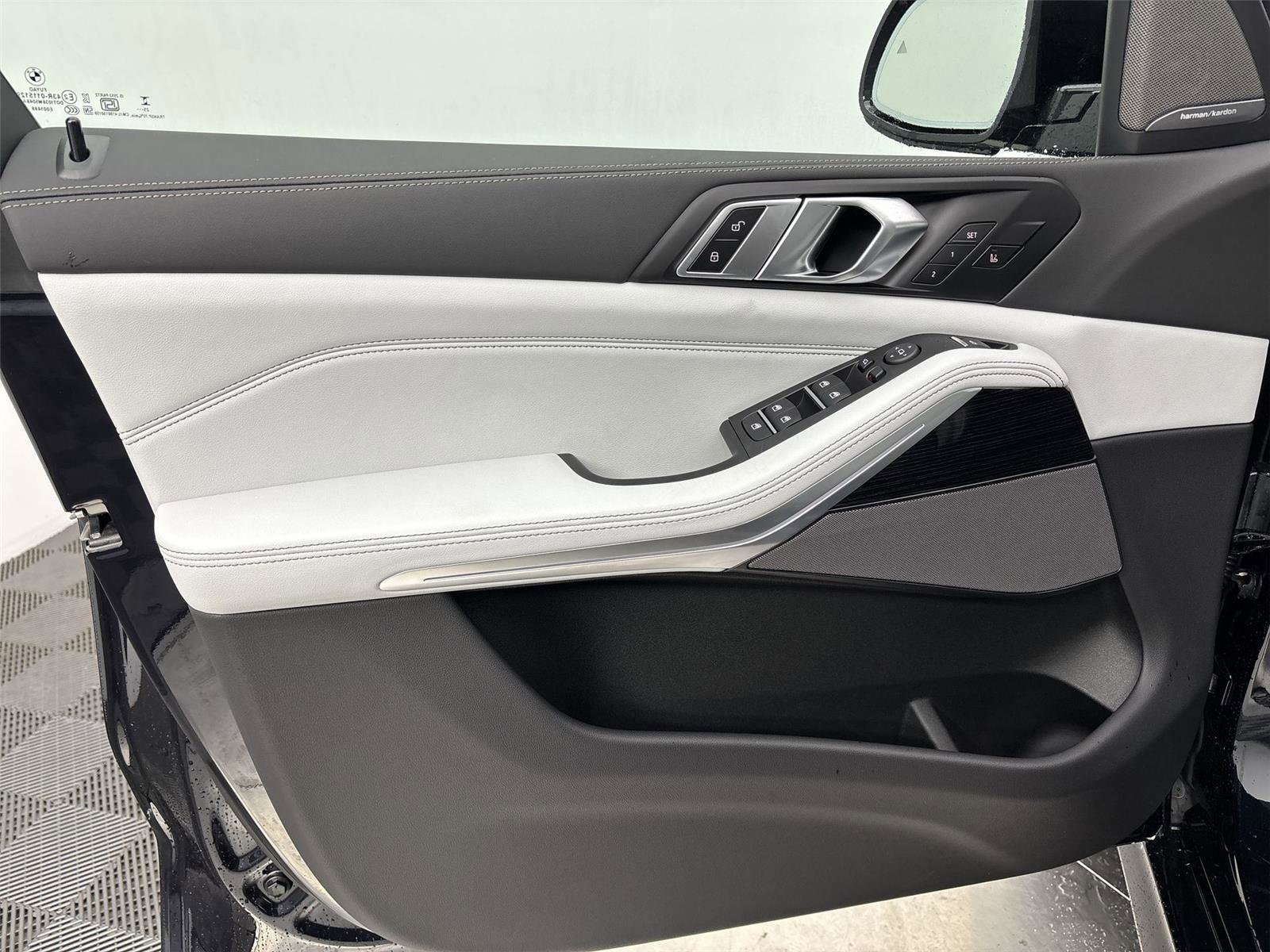 New 2026 BMW X5 xDrive40i w/ M Sport Package image 26