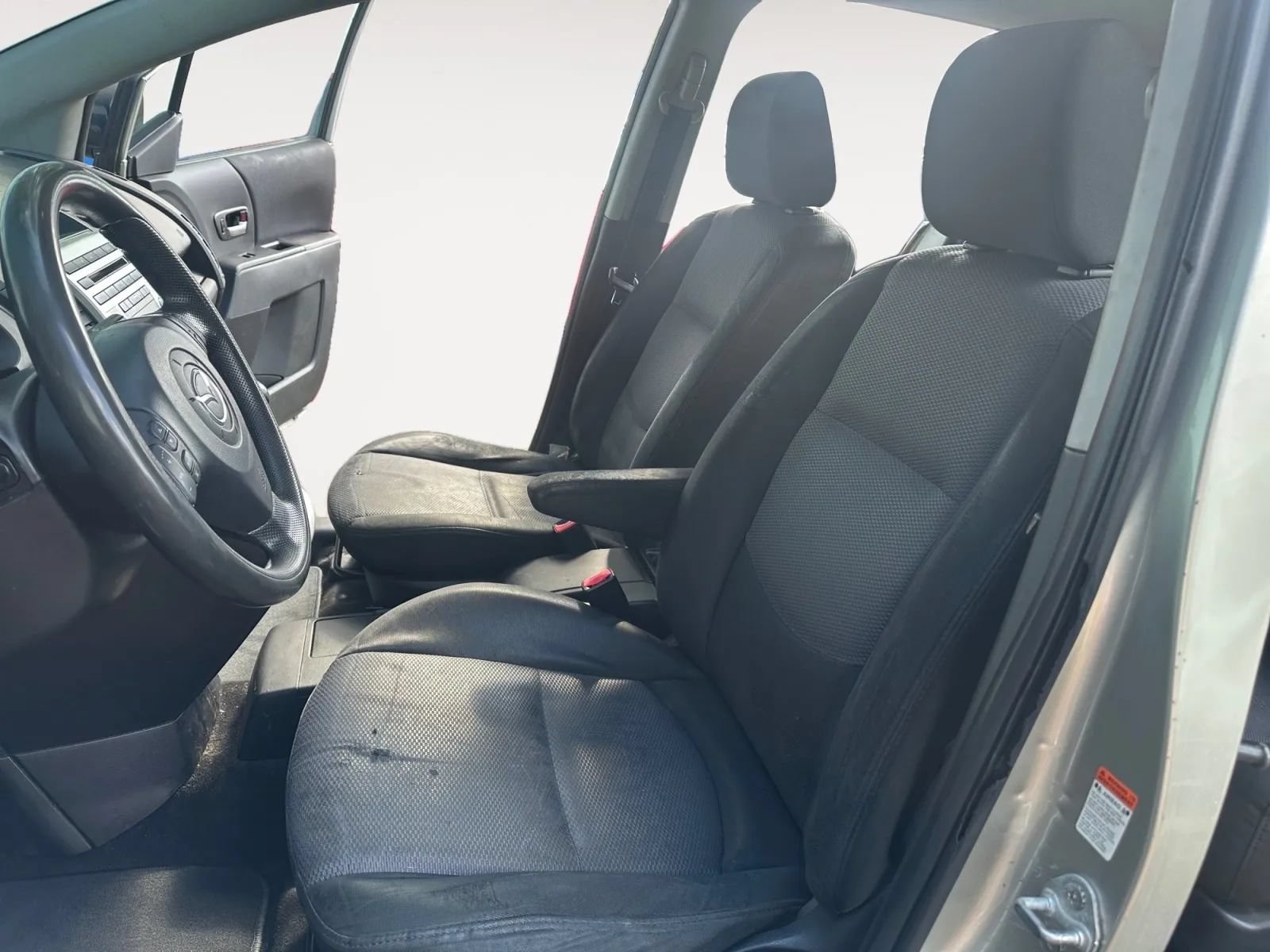 Used 2007 MAZDA MAZDA5 Sport FWD image 8