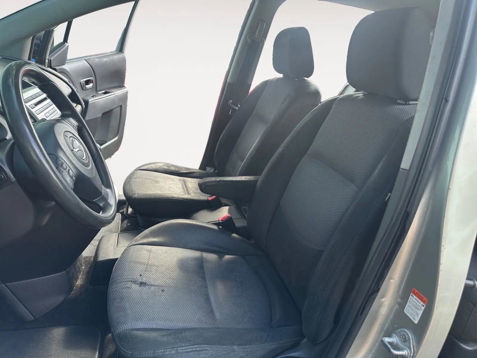 Used 2007 MAZDA MAZDA5 Sport FWD image 8