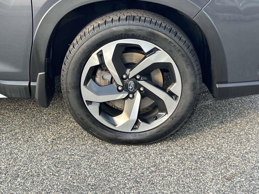 Used 2022 Subaru Forester Touring image 6