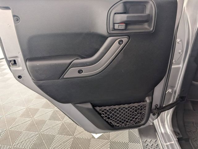 Used 2018 Jeep Wrangler Unlimited Sahara image 23