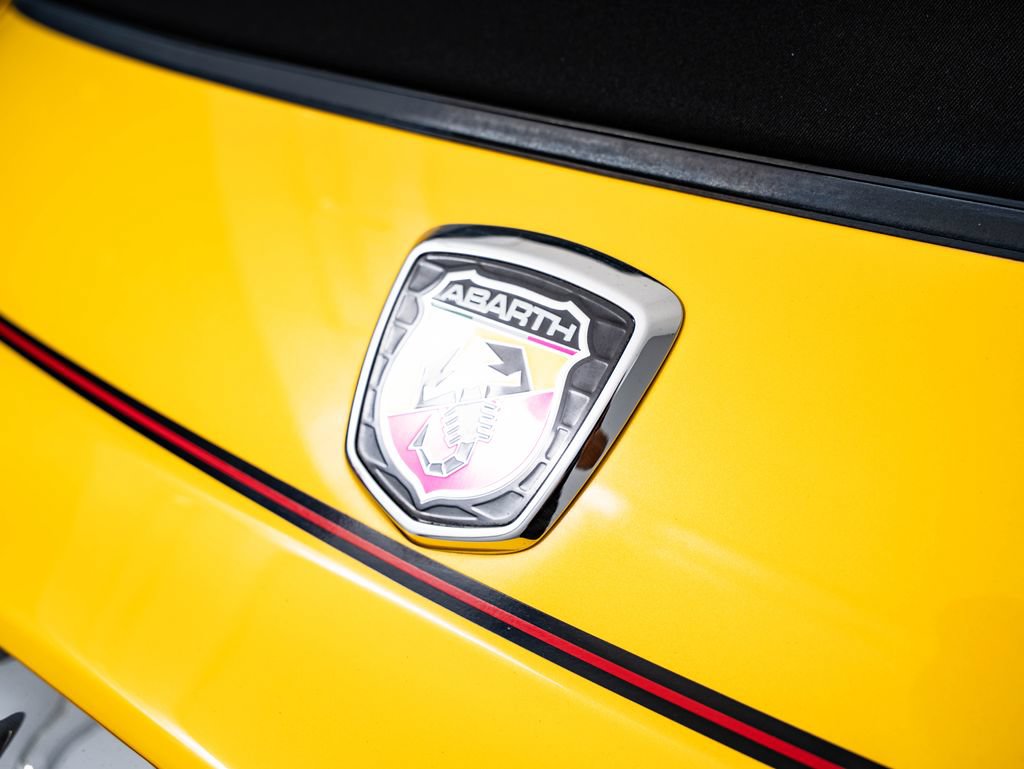 Used 2017 FIAT 500 Abarth FWD image 18