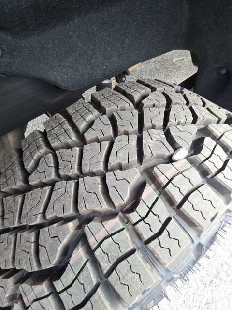 Used 2022 GMC Sierra 1500 AT4X image 13