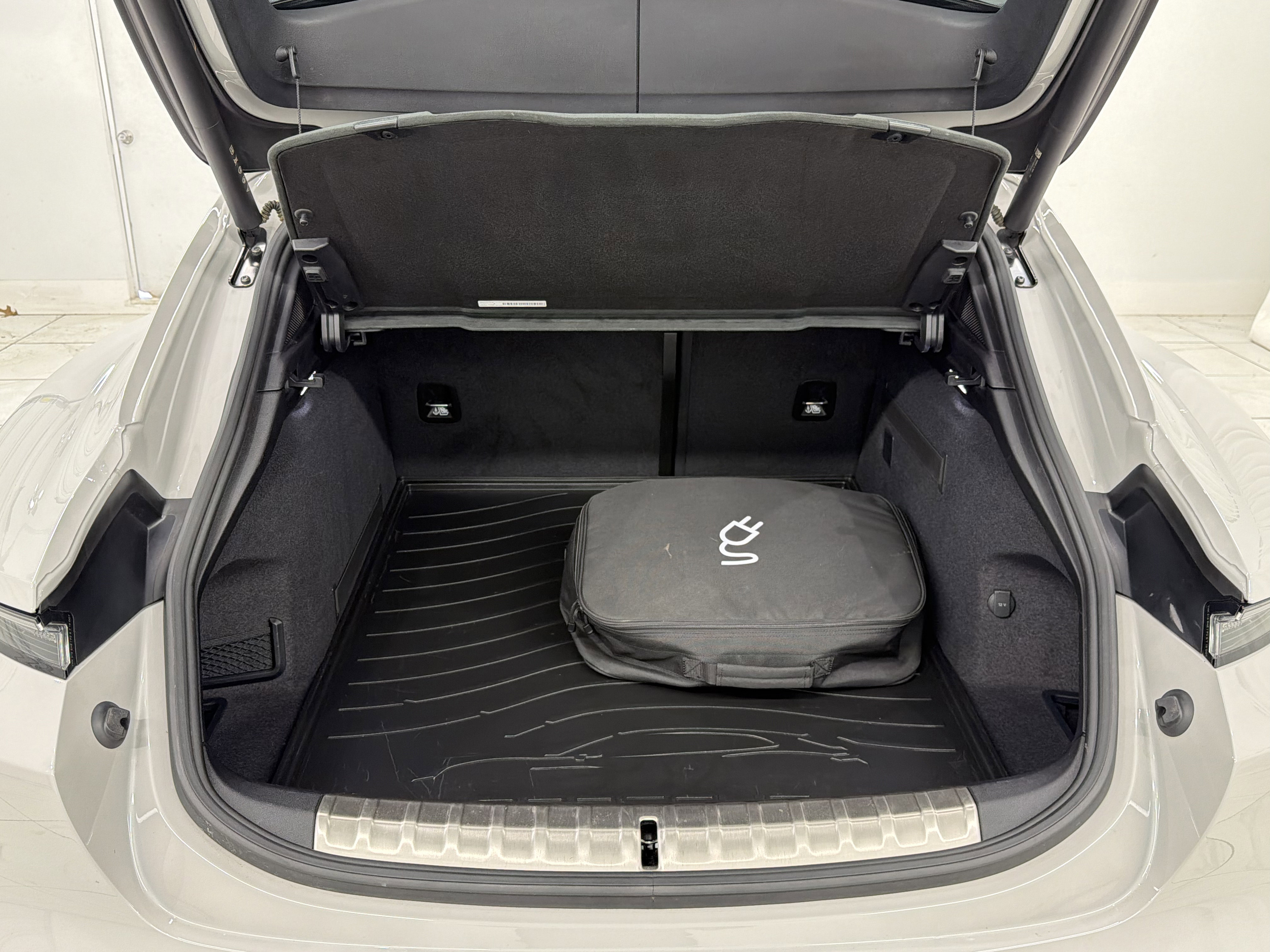 Certified 2023 Porsche Taycan Turbo S image 60