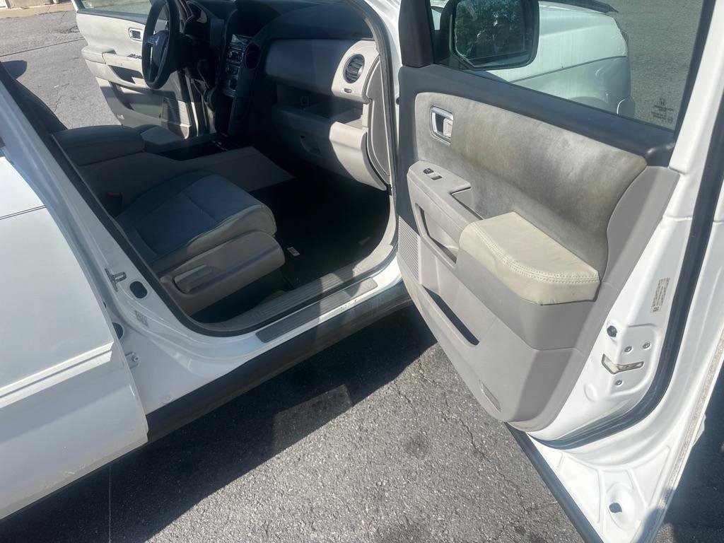 Used 2014 Honda Pilot LX image 27