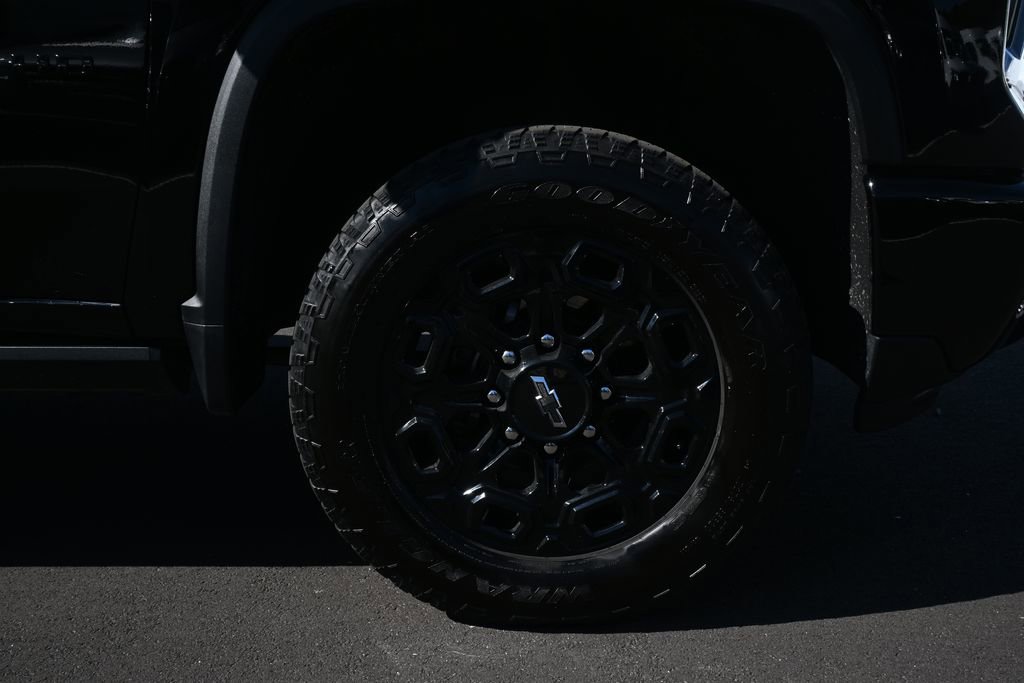 Used 2024 Chevrolet Silverado 2500 LTZ w/ LTZ Plus Package image 35