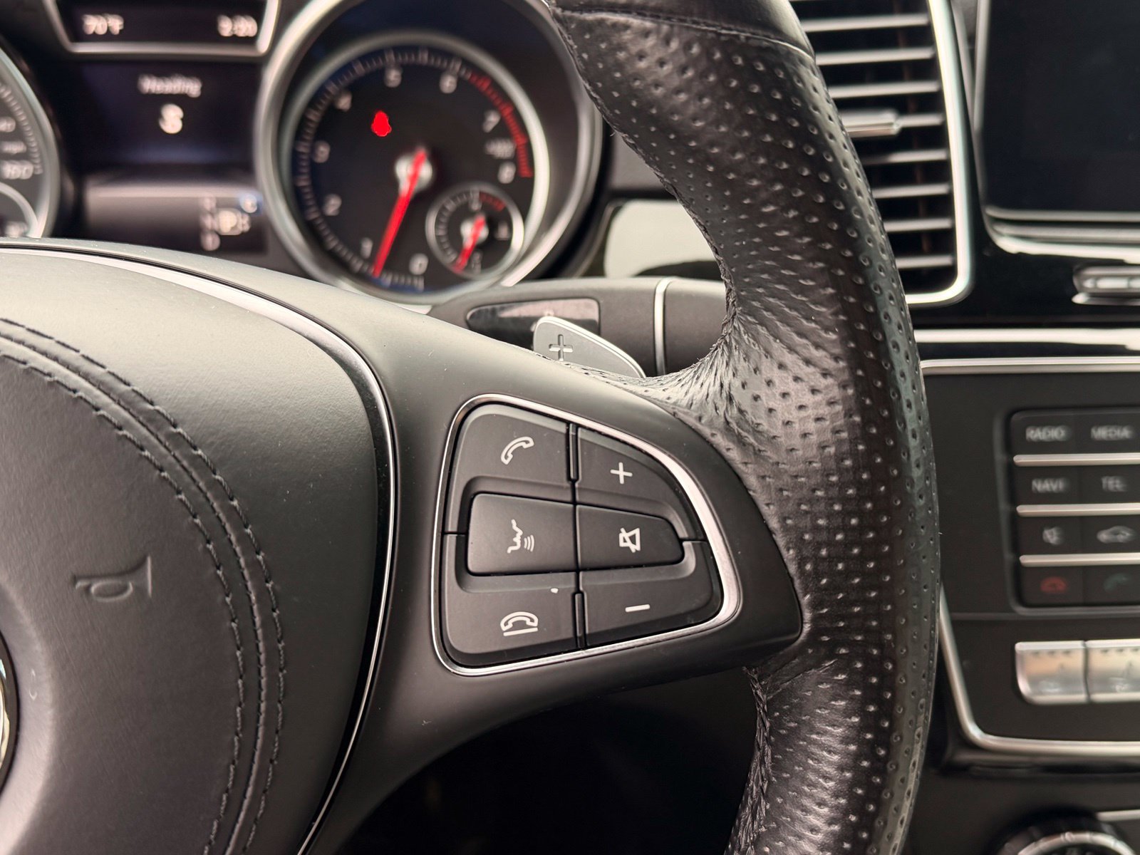 Used 2019 Mercedes-Benz GLS 450 4MATIC image 32