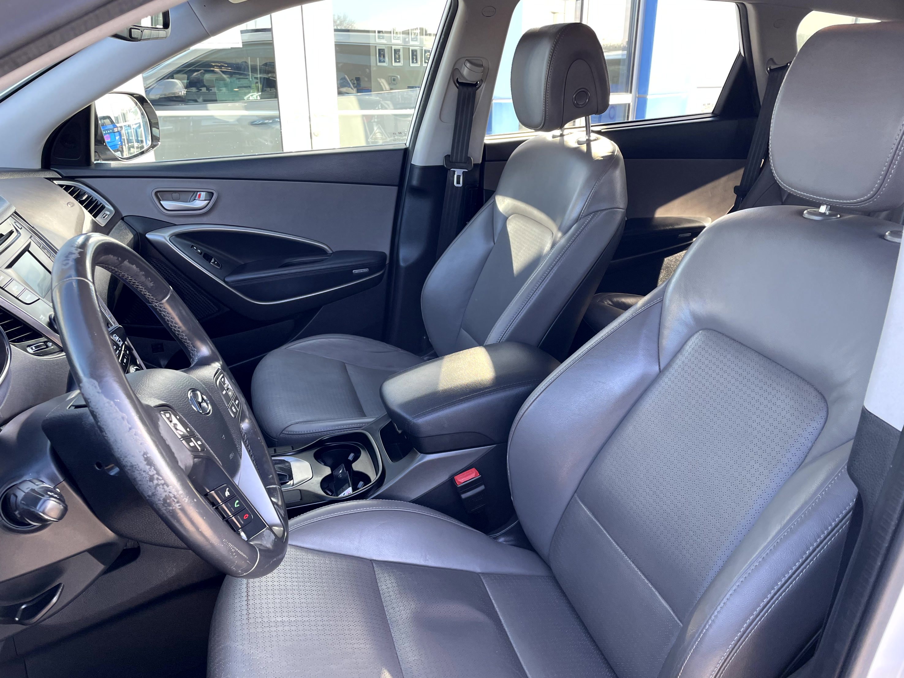 Used 2014 Hyundai Santa Fe Limited image 9