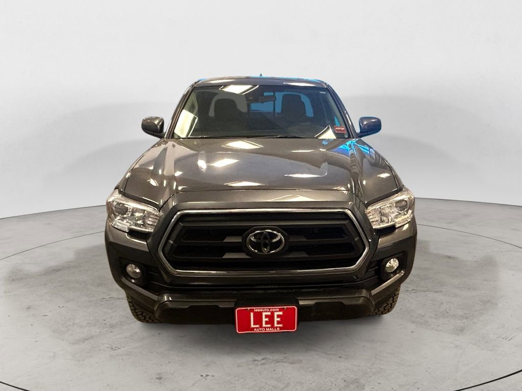 Used 2022 Toyota Tacoma SR5 w/ SR5 Appearance Package (SM) image 6