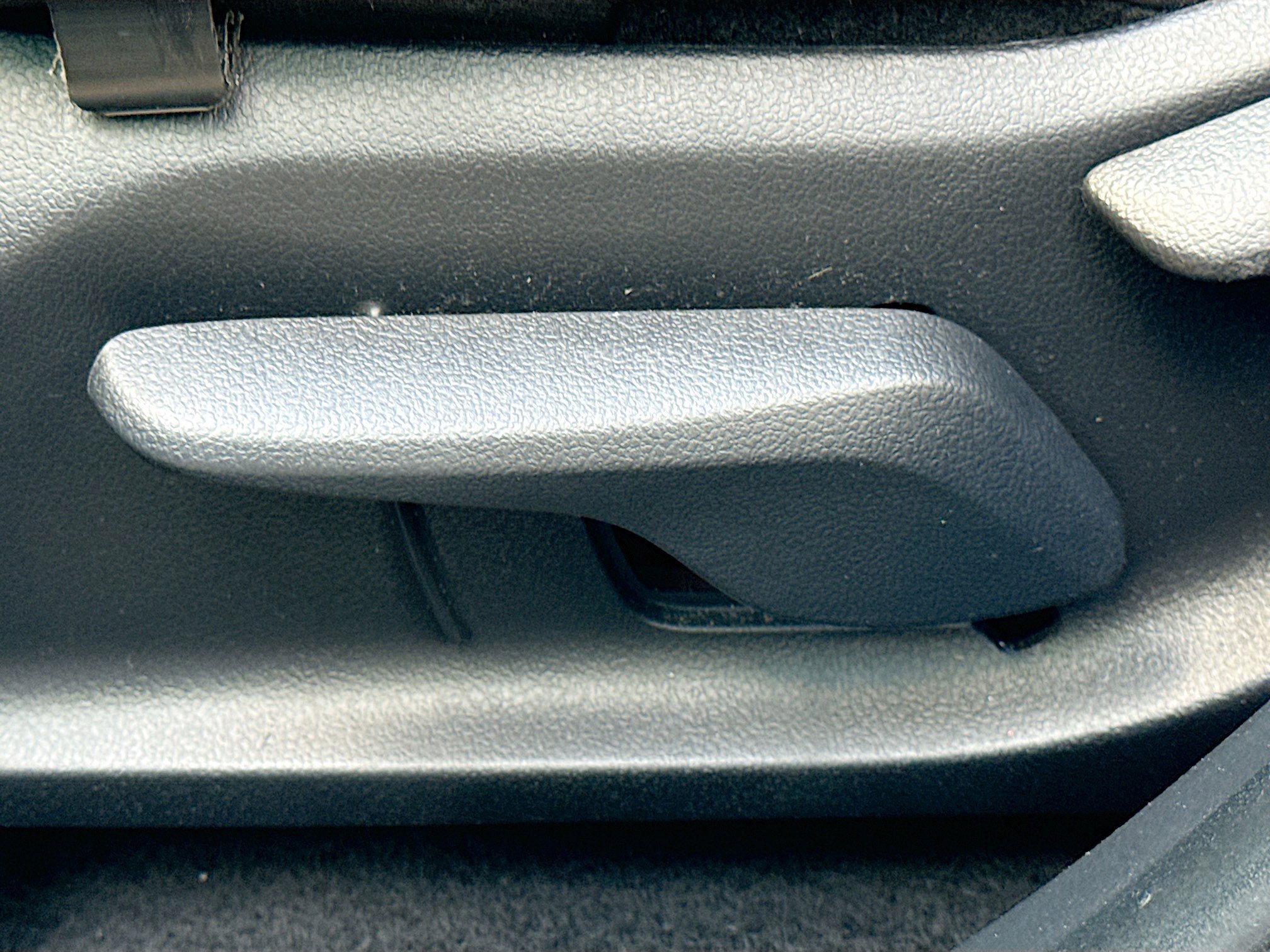 Used 2021 Toyota RAV4 XLE image 23