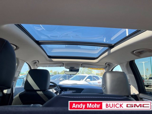 Used 2023 Buick Envision Avenir AWD/4WD image 12