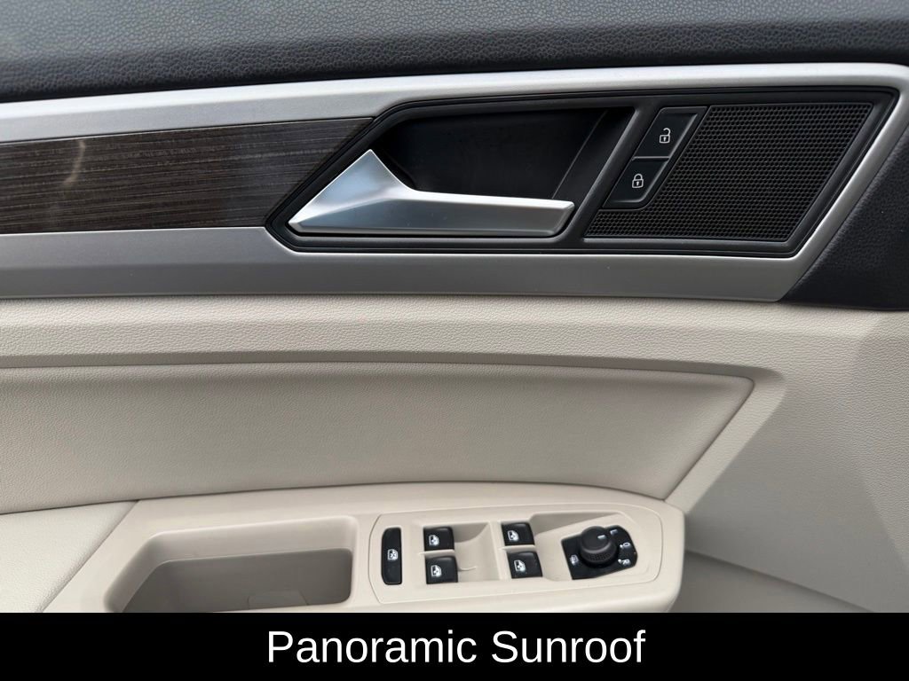 Used 2020 Volkswagen Atlas SE w/ Panoramic Sunroof Package image 14