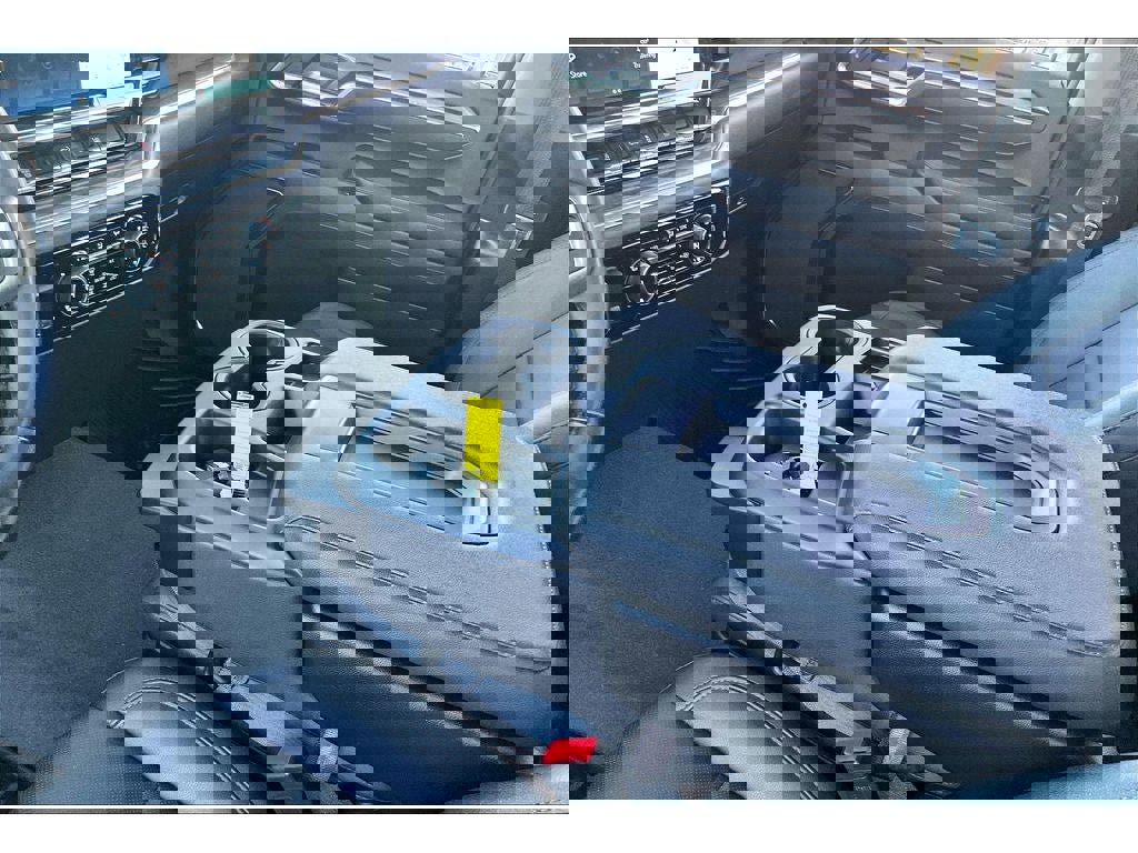 Used 2025 Chevrolet Silverado 3500 LTZ image 19