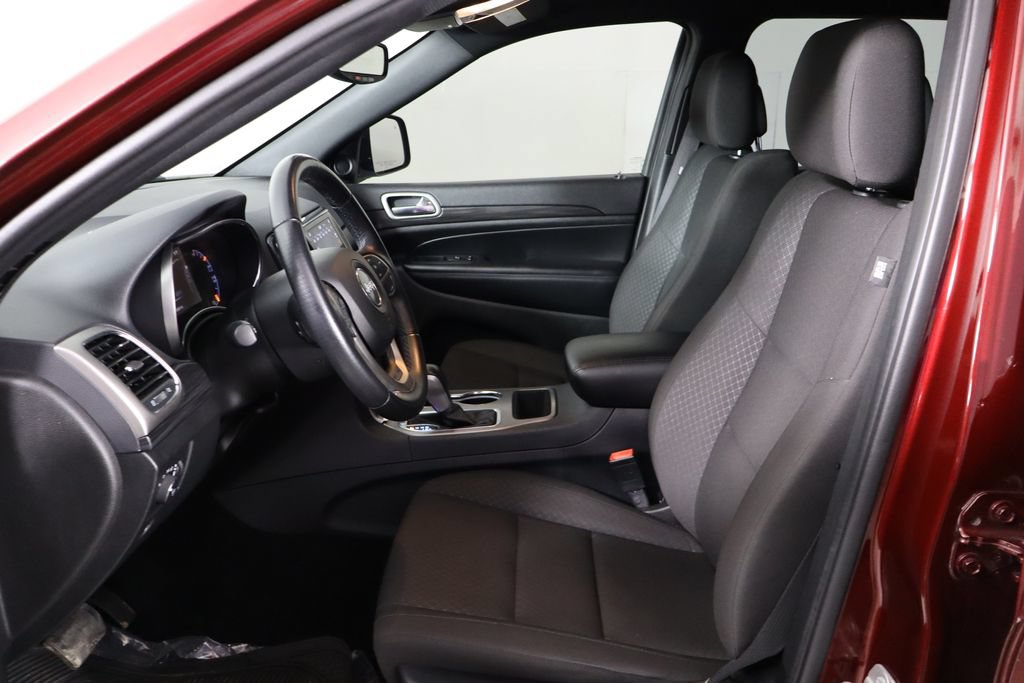 Used 2022 Jeep Grand Cherokee Laredo E AWD/4WD image 14