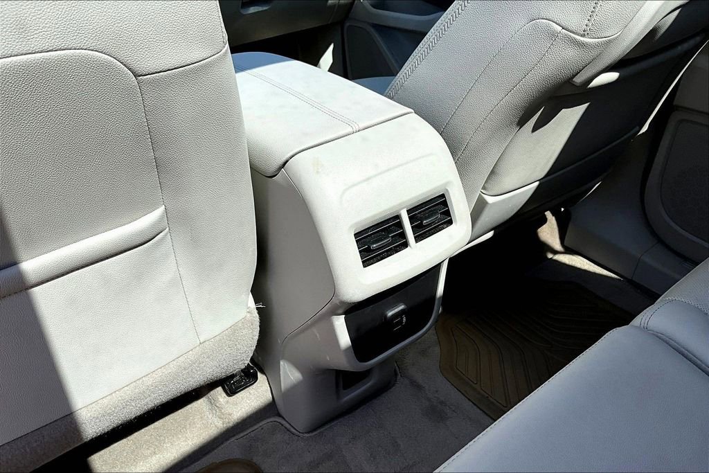 Used 2024 GMC Terrain Denali image 12