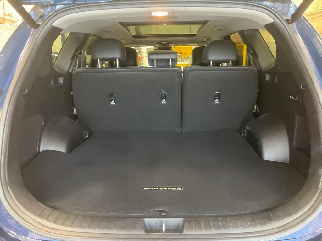 Used 2023 Hyundai Santa Fe SEL w/ Premium Package AWD/4WD image 29