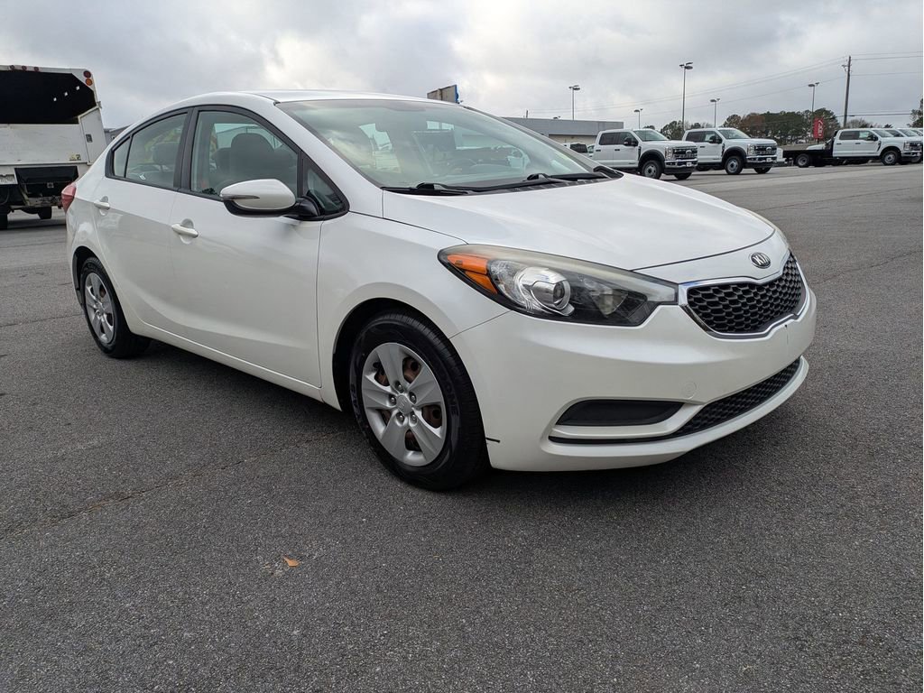 Used 2016 Kia Forte LX w/ LX Popular Package image 4