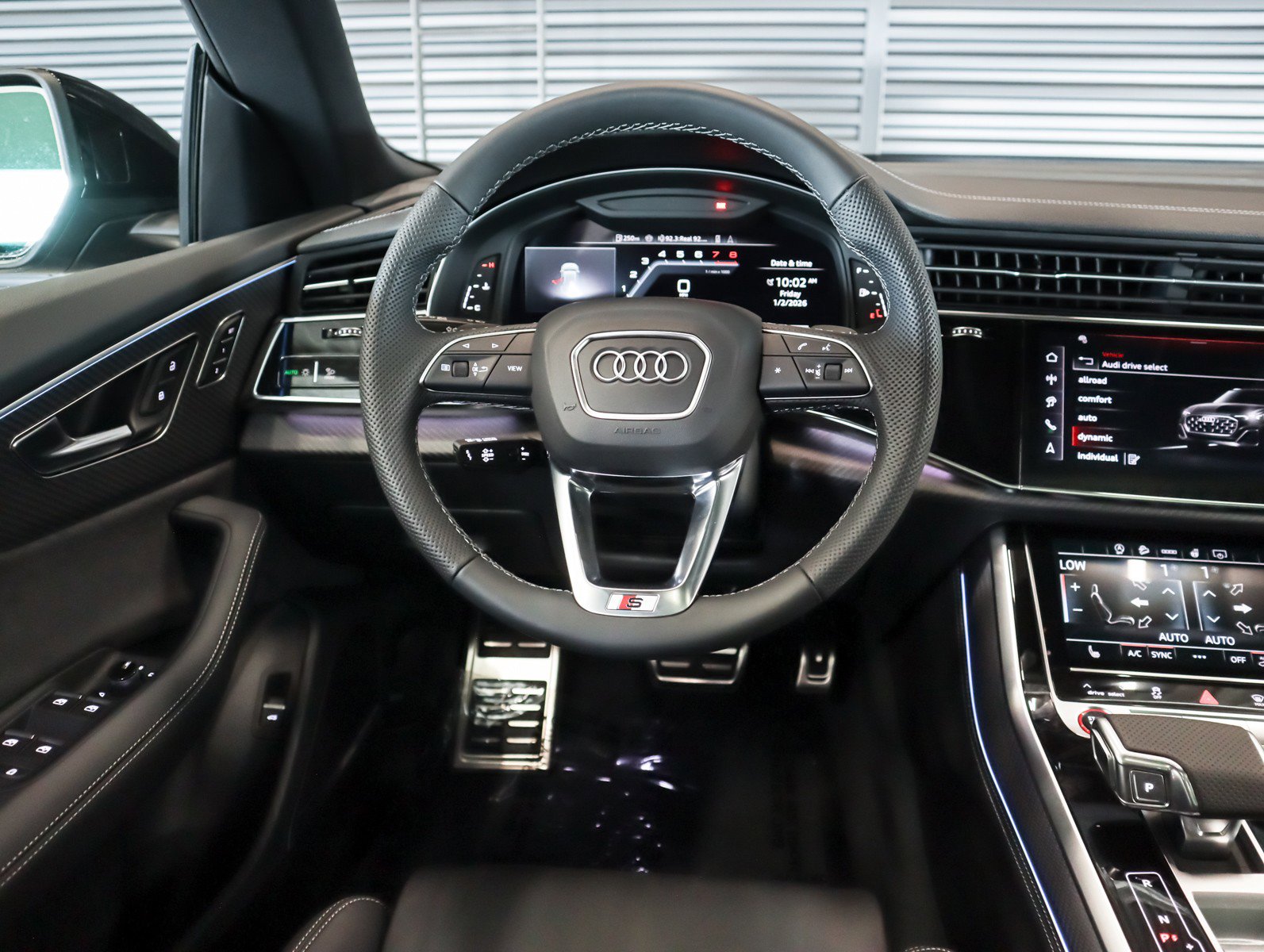 New 2026 Audi SQ8 Premium Plus image 18