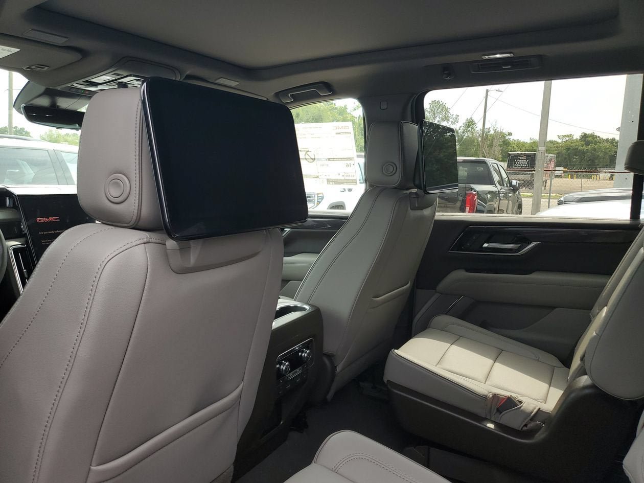 New 2026 GMC Yukon XL Elevation w/ Elevation Premium Package AWD/4WD image 10
