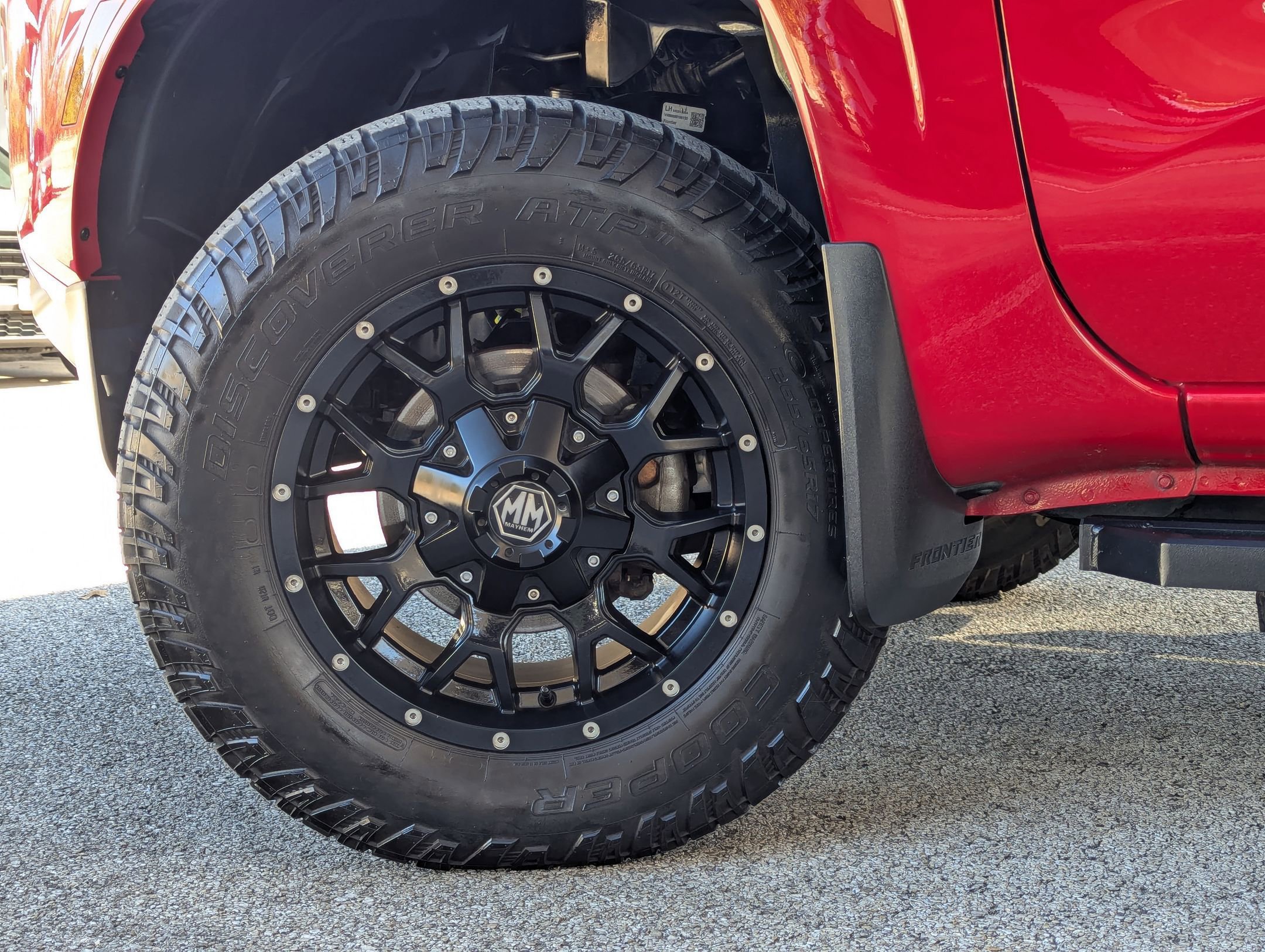 Used 2022 Nissan Frontier SV w/ Technology Package image 32