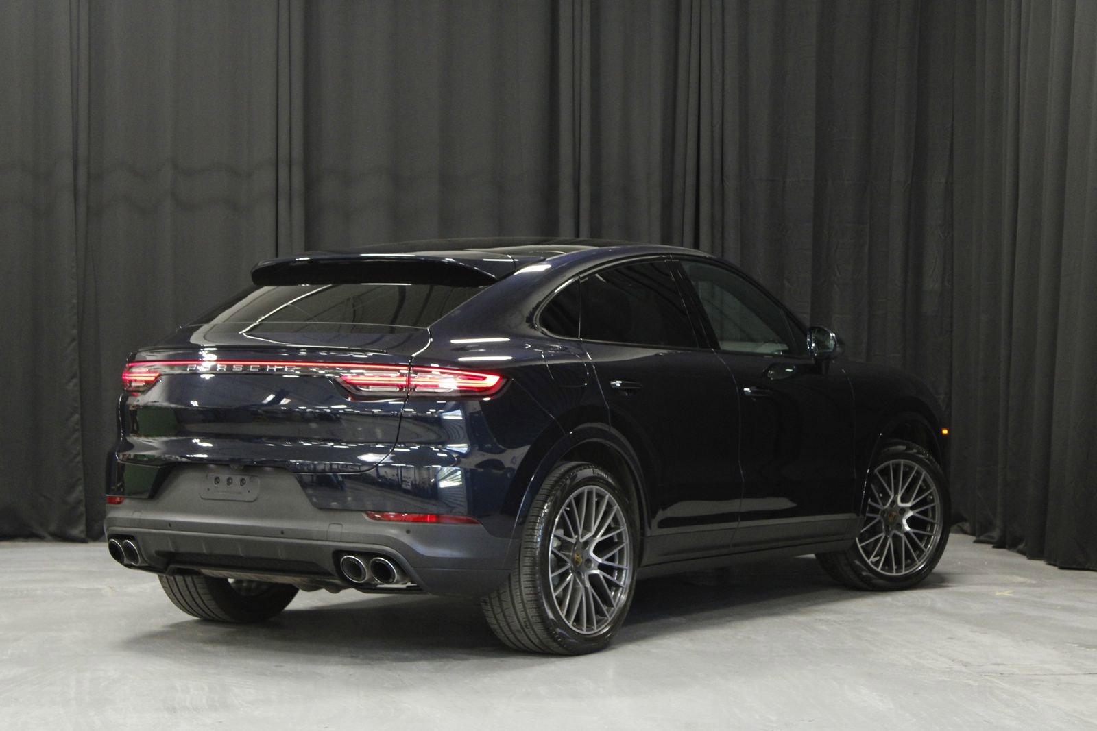 Certified 2021 Porsche Cayenne Coupe AWD/4WD image 5
