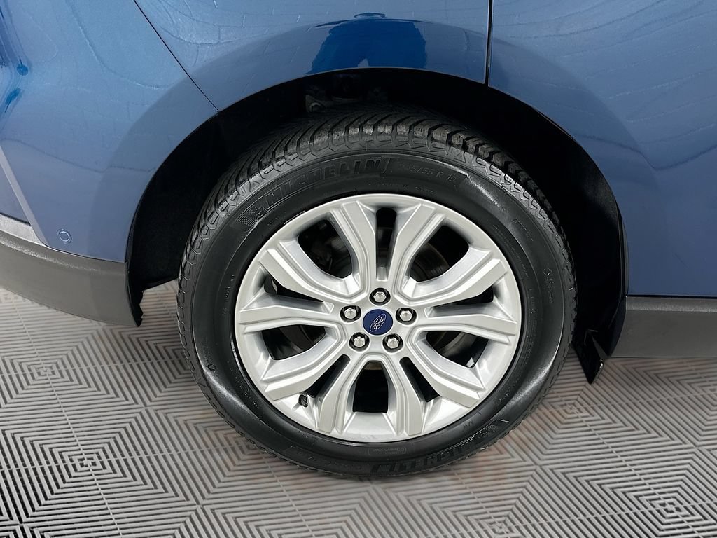 Used 2020 Ford Edge Titanium w/ Equipment Group 301A AWD/4WD image 29