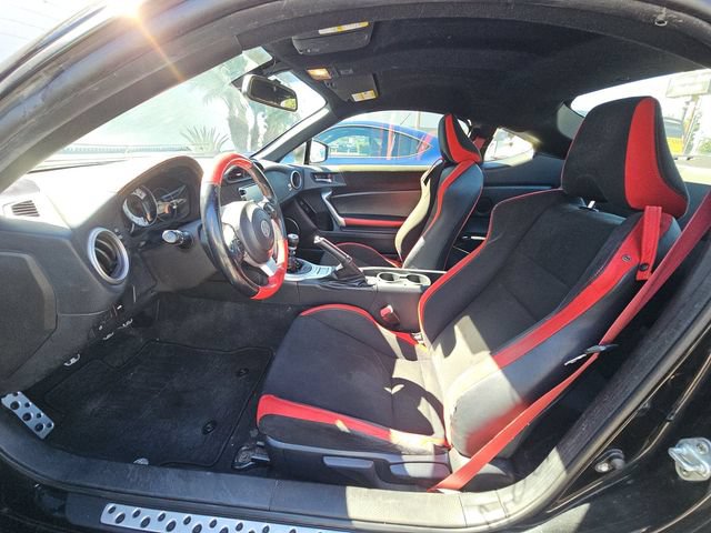 Used 2019 Toyota 86 TRD SE RWD image 3