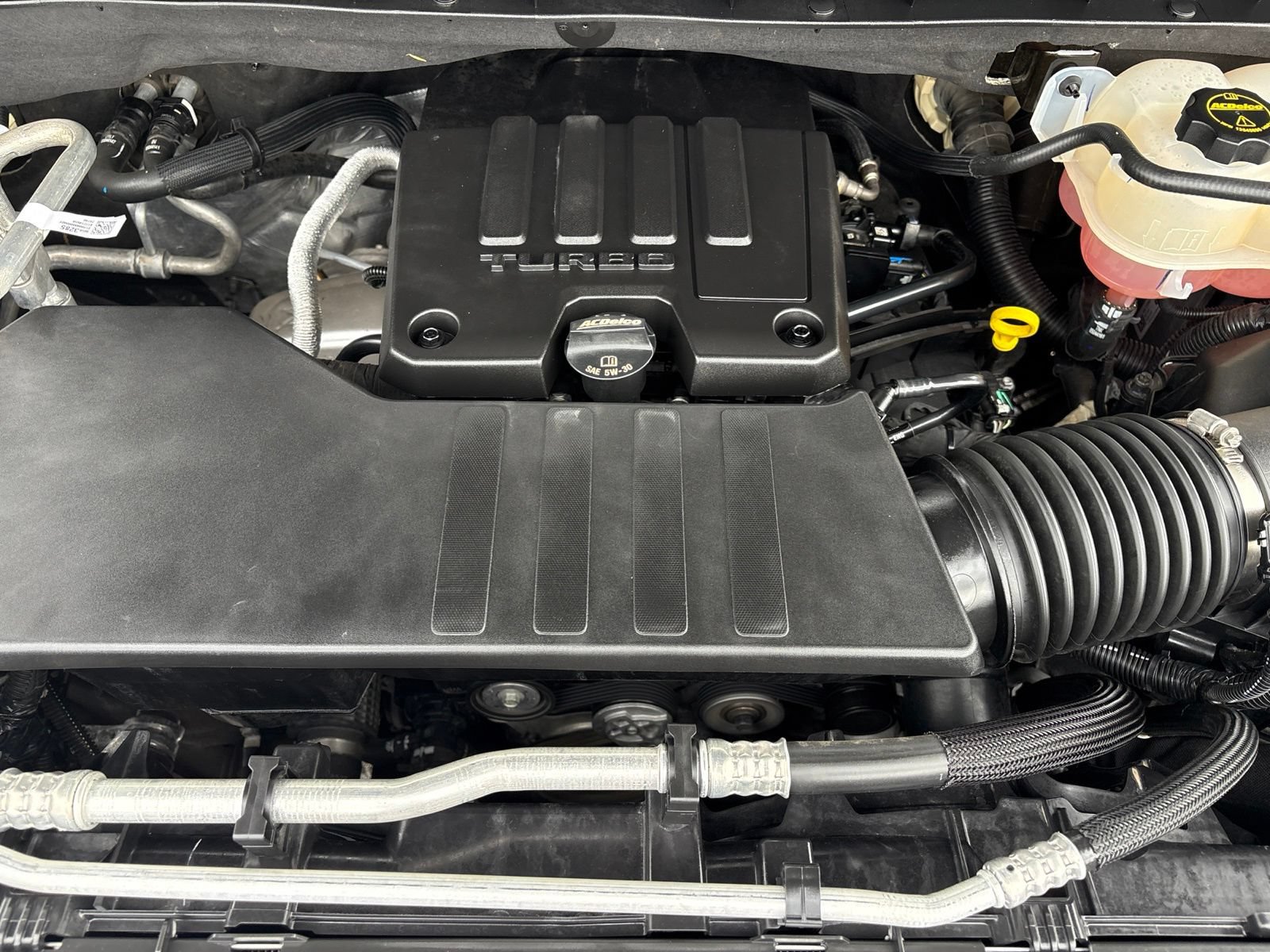 Used 2024 Chevrolet Silverado 1500 Custom w/ LPO, Dark Essentials Package AWD/4WD image 29