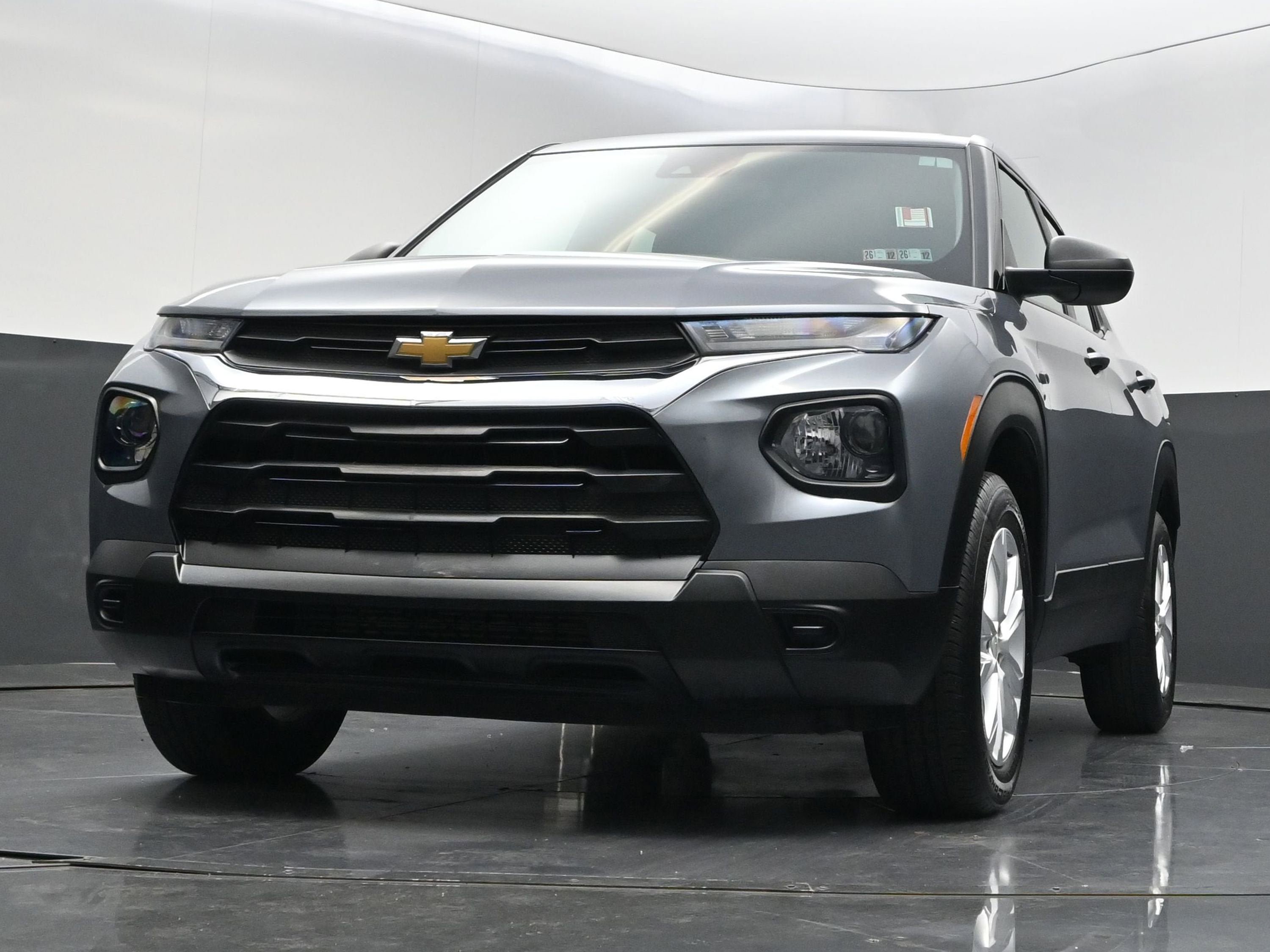 Used 2022 Chevrolet TrailBlazer LS w/ LPO, Blackout Package AWD/4WD image 33