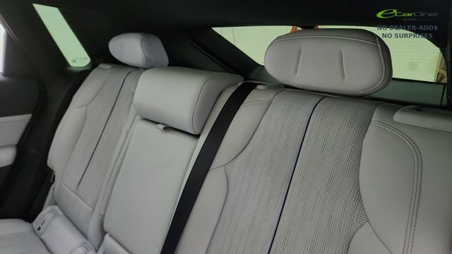 Used 2024 Cadillac Lyriq Luxury AWD/4WD image 31