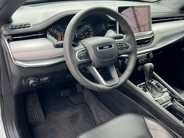 Used 2024 Jeep Compass Limited AWD/4WD image 17
