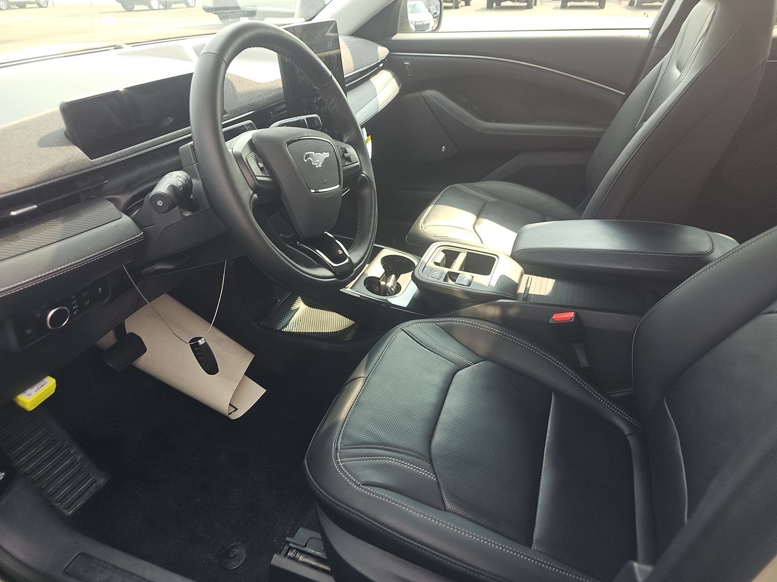 Used 2025 Ford Mustang Mach-E Premium AWD/4WD image 5