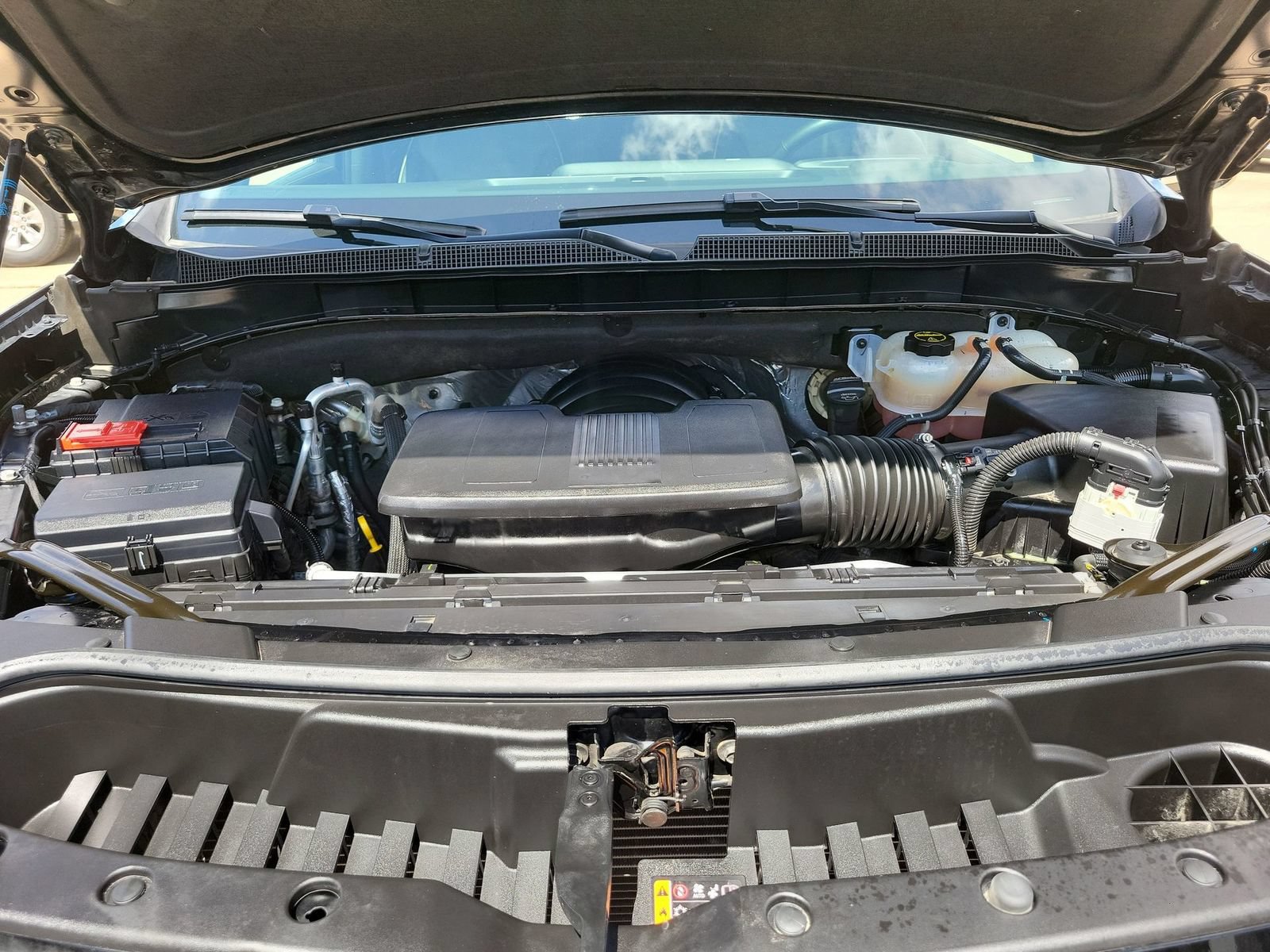 Certified 2025 Chevrolet Suburban Premier AWD/4WD image 29