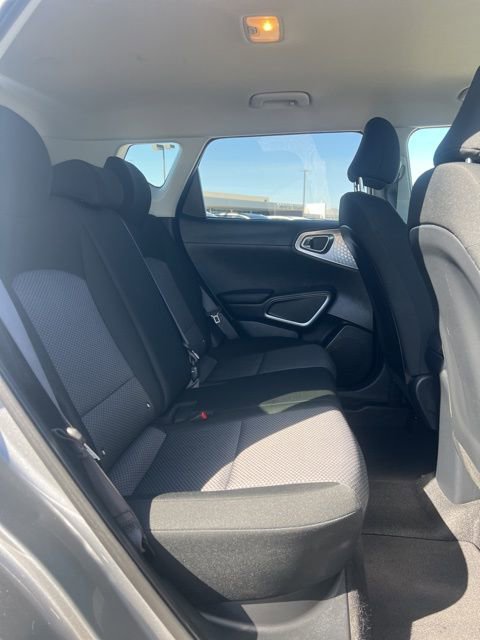 Used 2025 Kia Soul LX w/ LX Technology Package FWD image 27