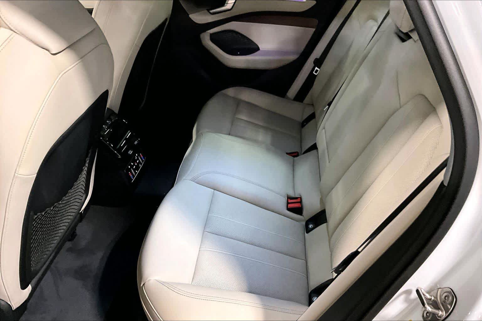 New 2026 Audi A6 Premium Plus AWD/4WD image 17