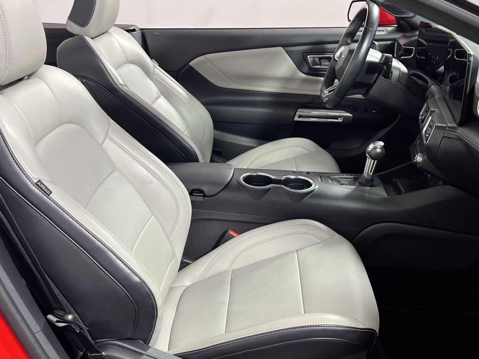 Used 2024 Ford Mustang Premium RWD image 28