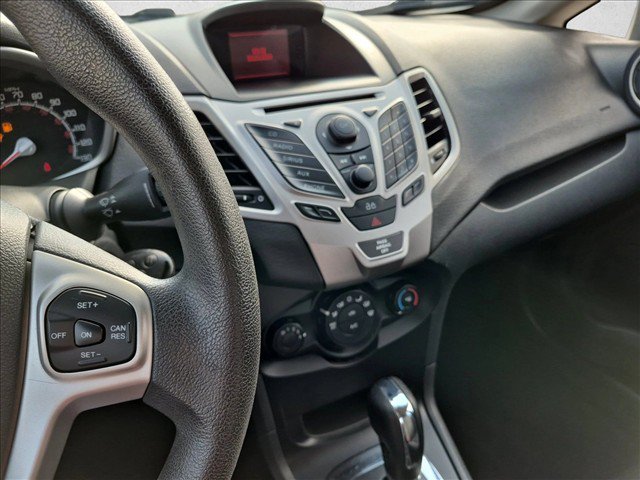 Used 2013 Ford Fiesta SE FWD image 13
