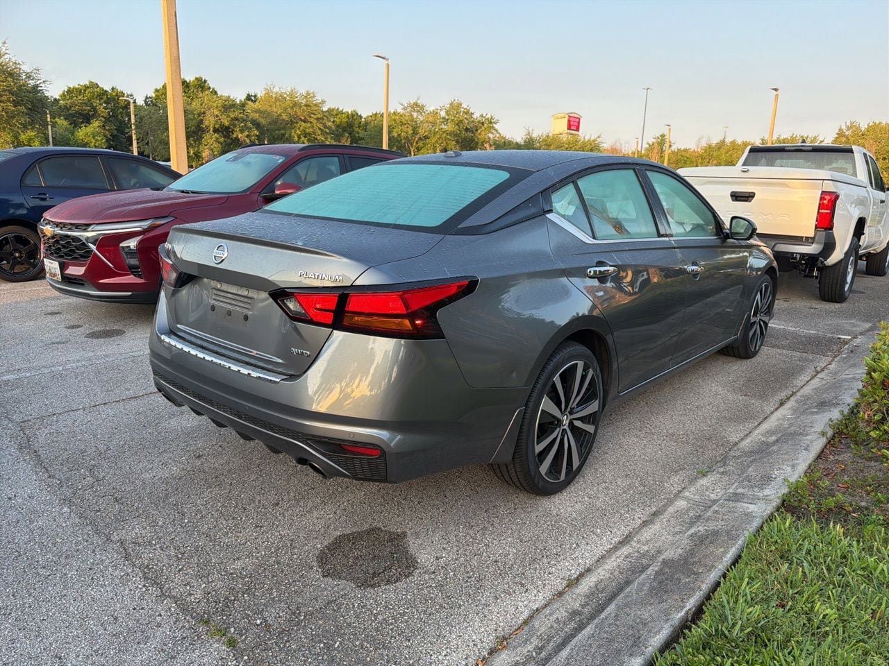Used 2019 Nissan Altima 2.5 Platinum AWD/4WD image 4