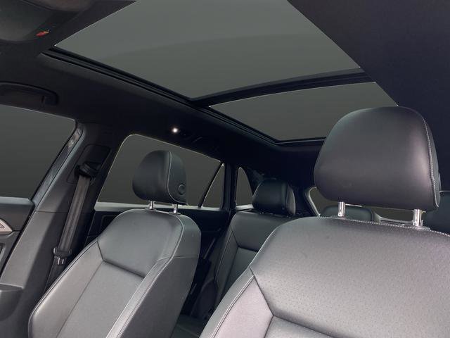 Used 2020 Volkswagen Atlas Cross Sport SE w/ Panoramic Sunroof Package image 11