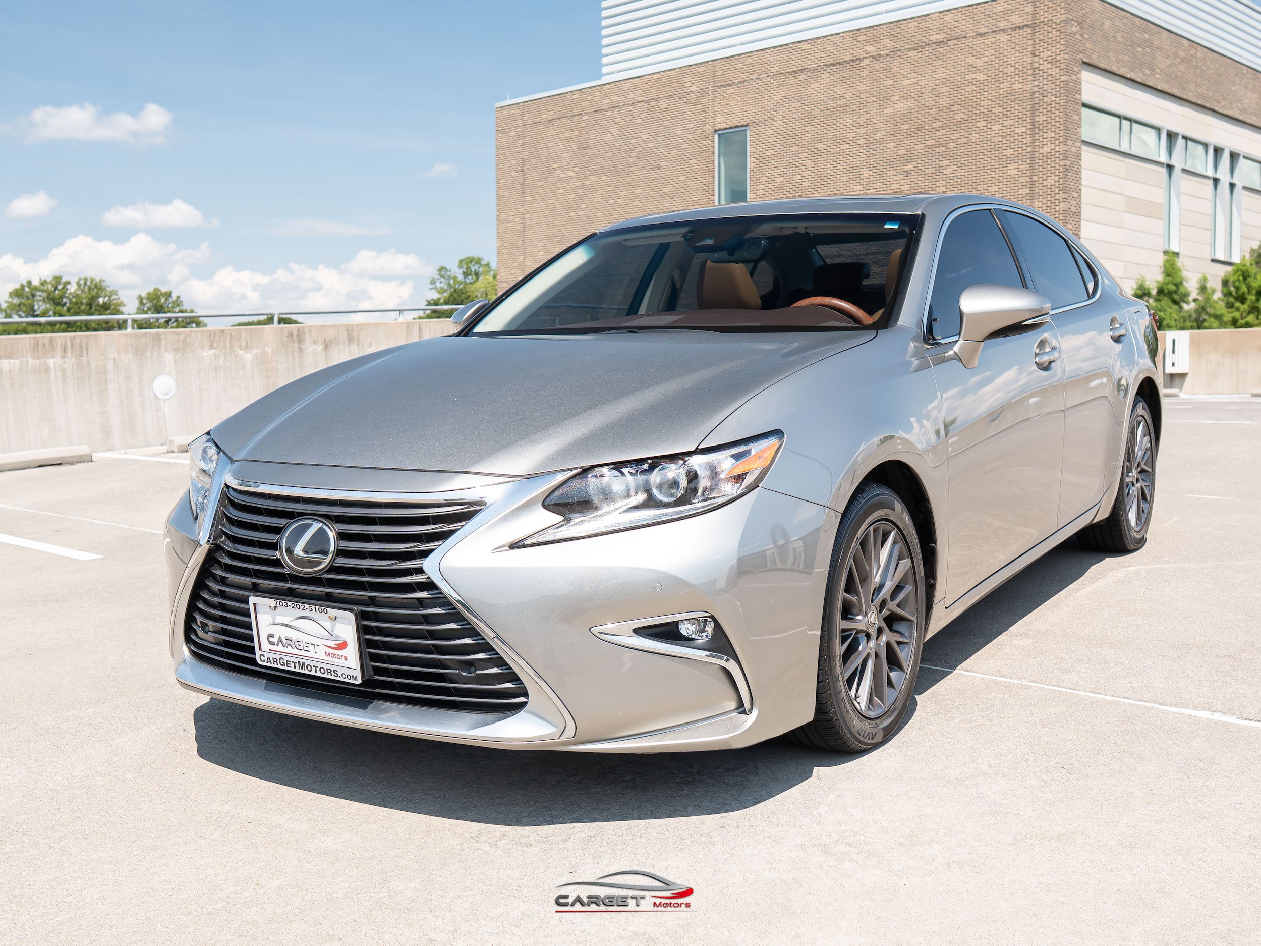 Used 2018 Lexus ES 350 w/ Navigation System Package FWD image 3