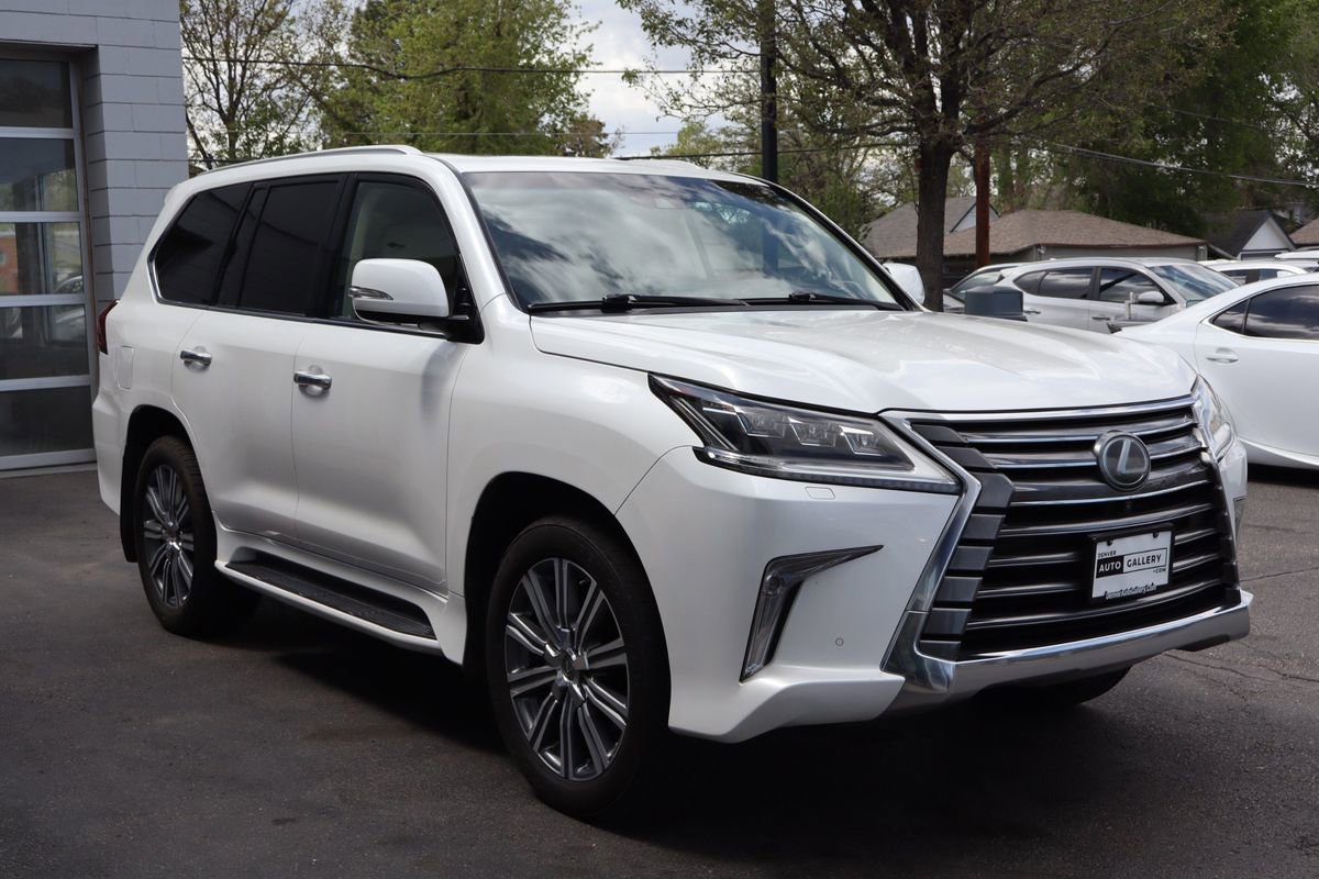 Used 2016 Lexus LX 570 4WD image 7