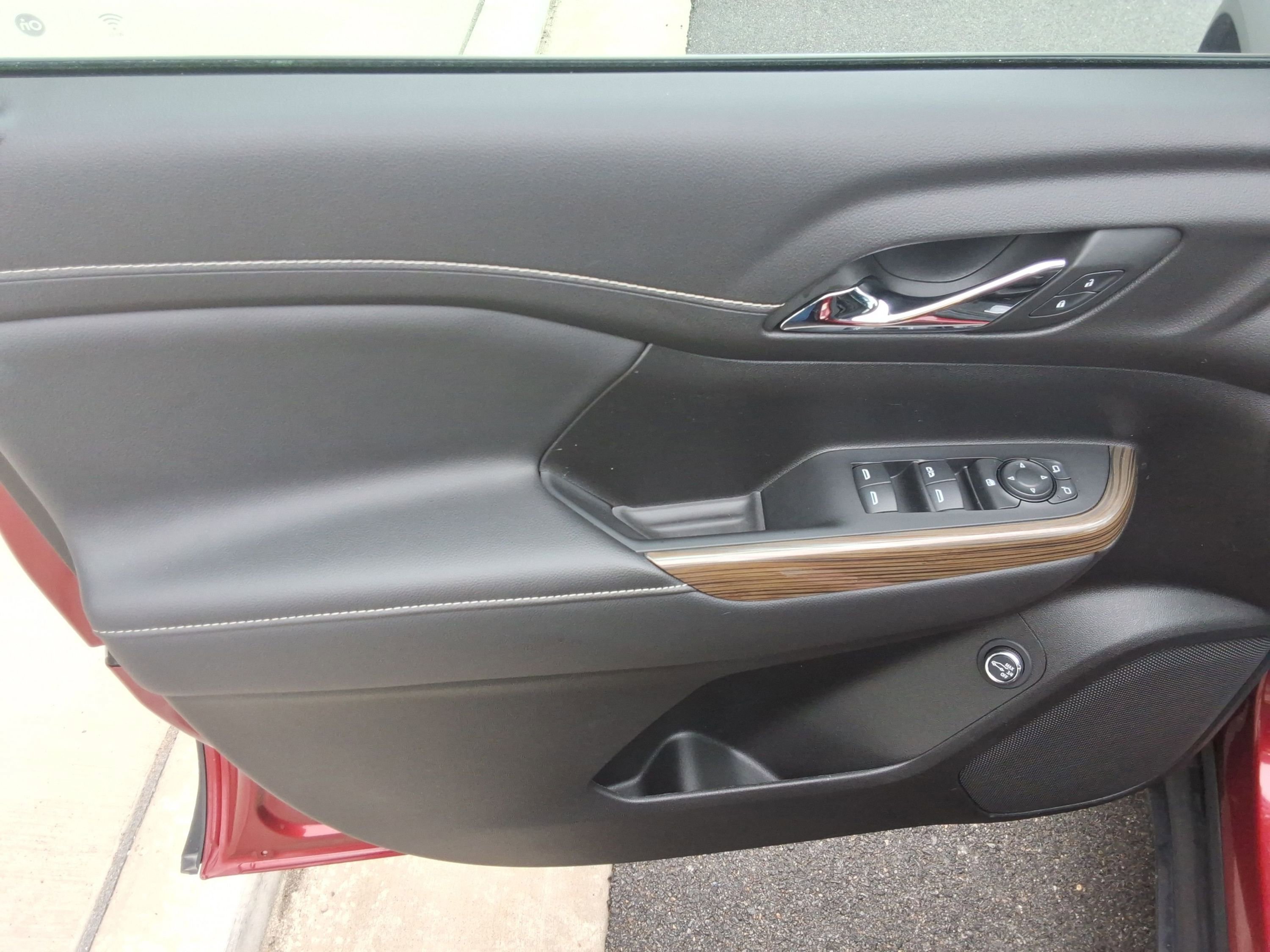 Used 2023 GMC Acadia SLE w/ Driver Convenience Package image 20