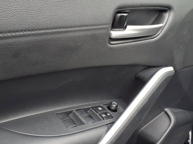 Certified 2025 Toyota Corolla Cross XLE FWD image 15