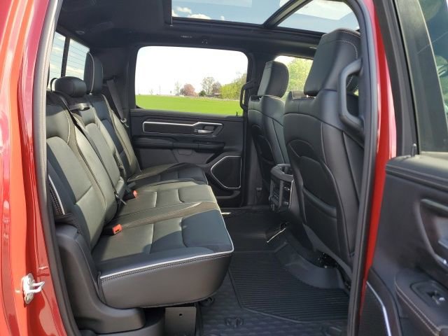 New 2026 RAM 1500 Laramie AWD/4WD image 23