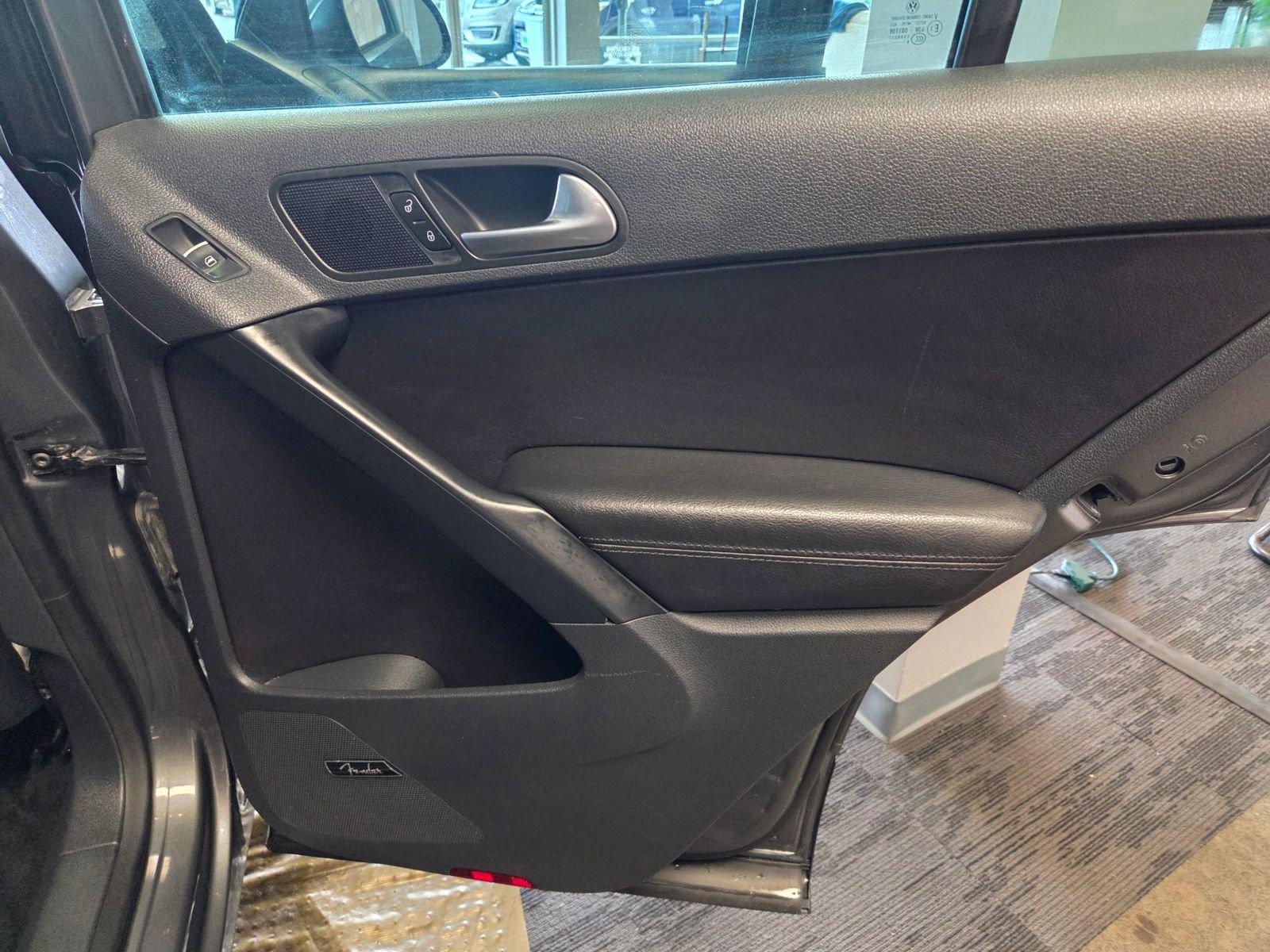 Used 2016 Volkswagen Tiguan SEL image 63