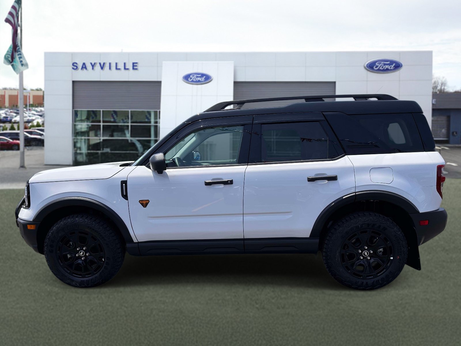 Used 2025 Ford Bronco Sport Badlands w/ Sasquatch Badlands Package AWD/4WD image 2