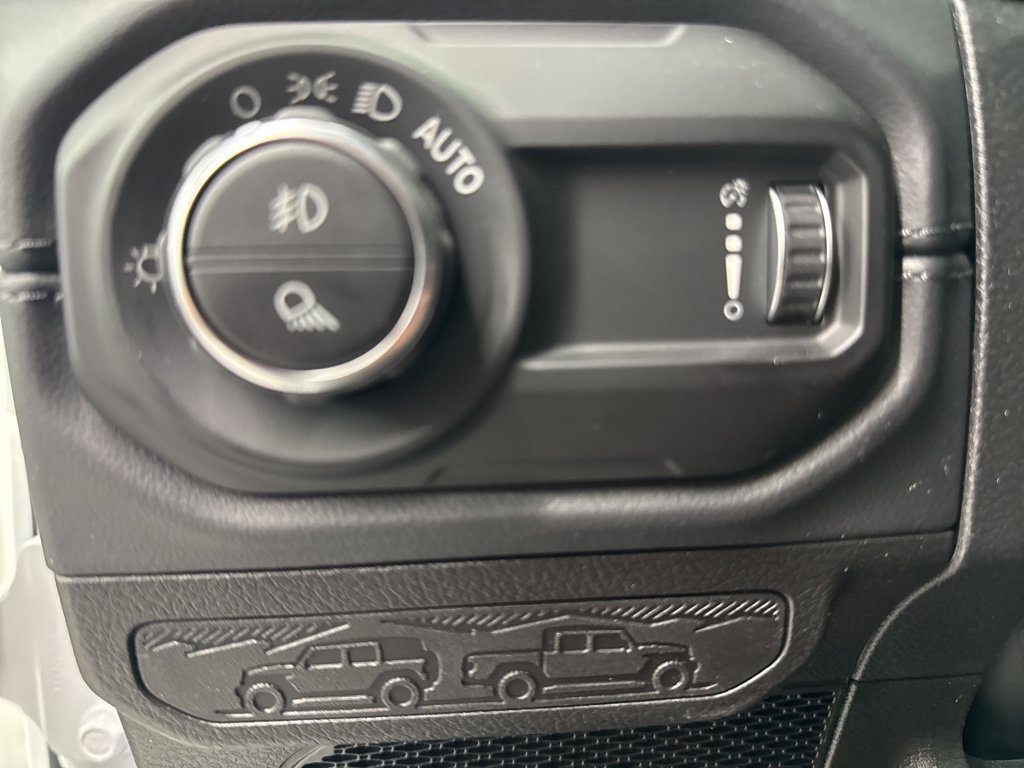 New 2026 Jeep Gladiator Mojave AWD/4WD image 17