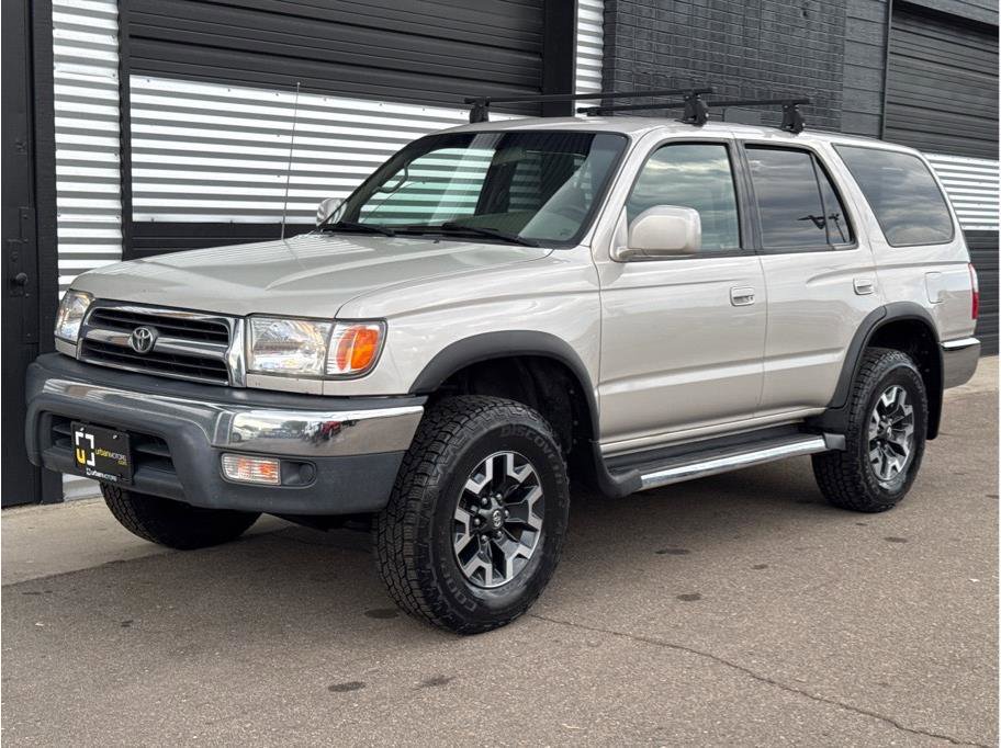 Used 2000 Toyota 4Runner SR5 image 6