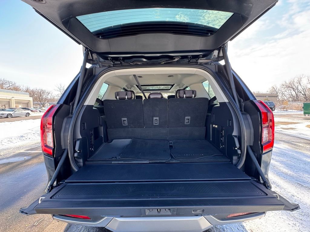 Used 2025 Ford Expedition Platinum w/ Platinum Ultimate Package image 47